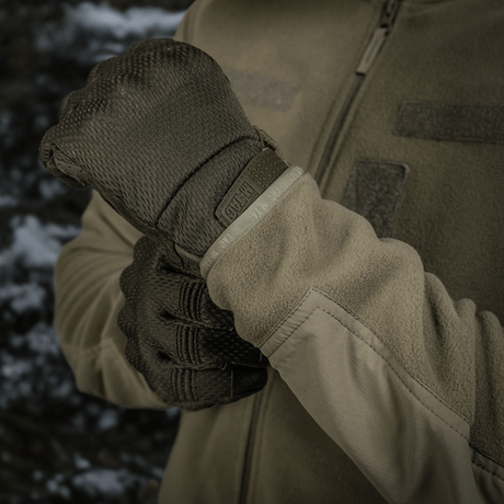 M-Tac Combat Fleece Polartec -takki YKK-vetoketjuilla ja tuulenkestävillä paneeleilla. Sopii taktiseen käyttöön.