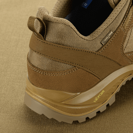 M-Tac Sneakers Tactical Demi-Season Pro Line kestävästä suede- ja Cordura-materiaalista, Vibram-pohja, soveltuu harjoitteluun ja vaellukseen.