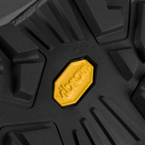 Yksityiskohta Vibram-pohjasta M-Tac Taktiske Demi-Season Støvler Pro Line -kengissä optimaalista pitoa ja kestävyyttä varten.