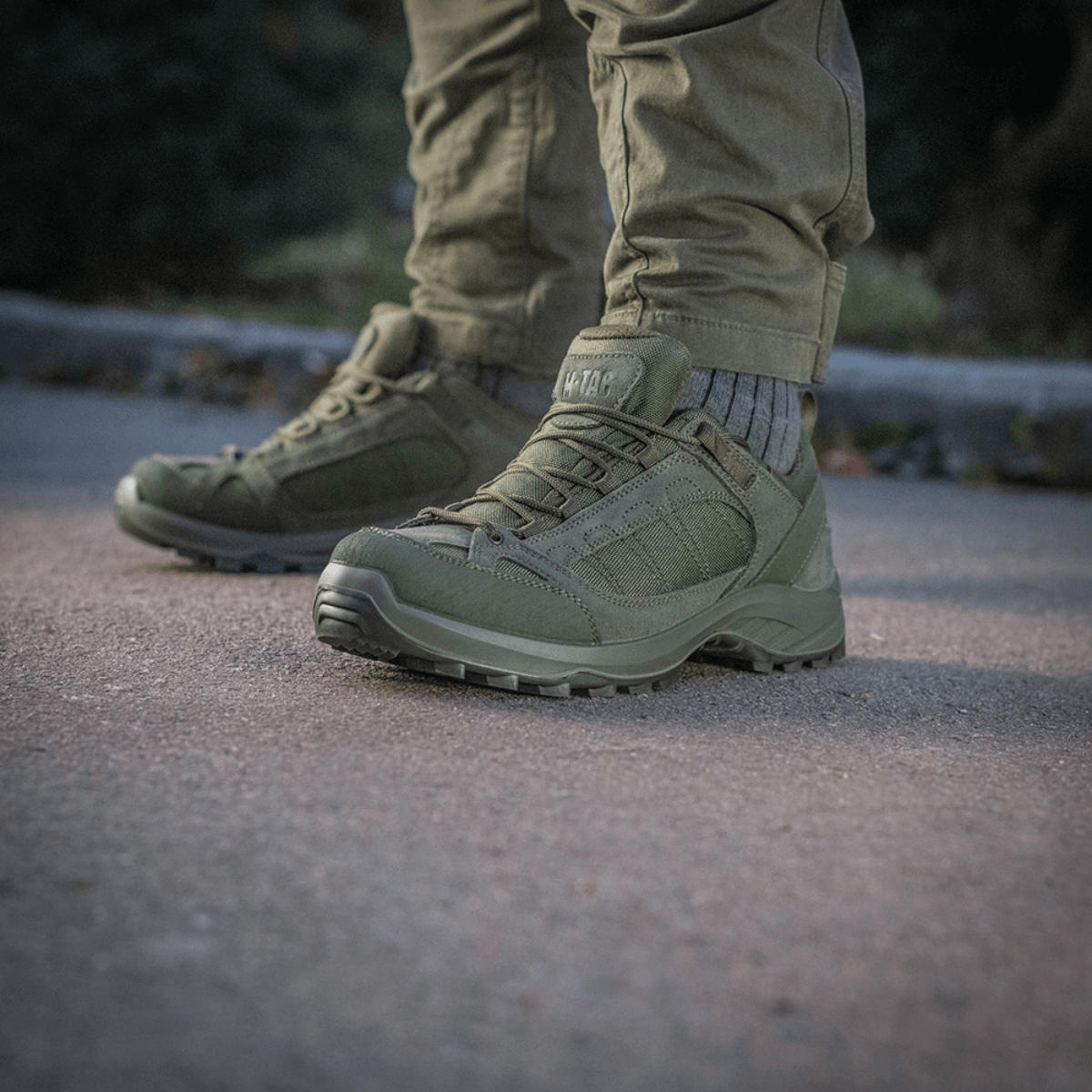 Tactical Sneakers Demi-Season – kevyt ja mukava, aitonahkaa ja Corduraa retkeilyyn, kumavahvistettu kärki ja kantapää.