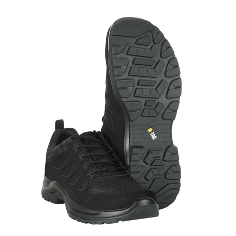 M-Tac Tactical Sneakers IVA mustana, hengittävä mesh-päällinen ja vahvistettu kärki, sopii retkeilyyn ja ulkoiluun.
