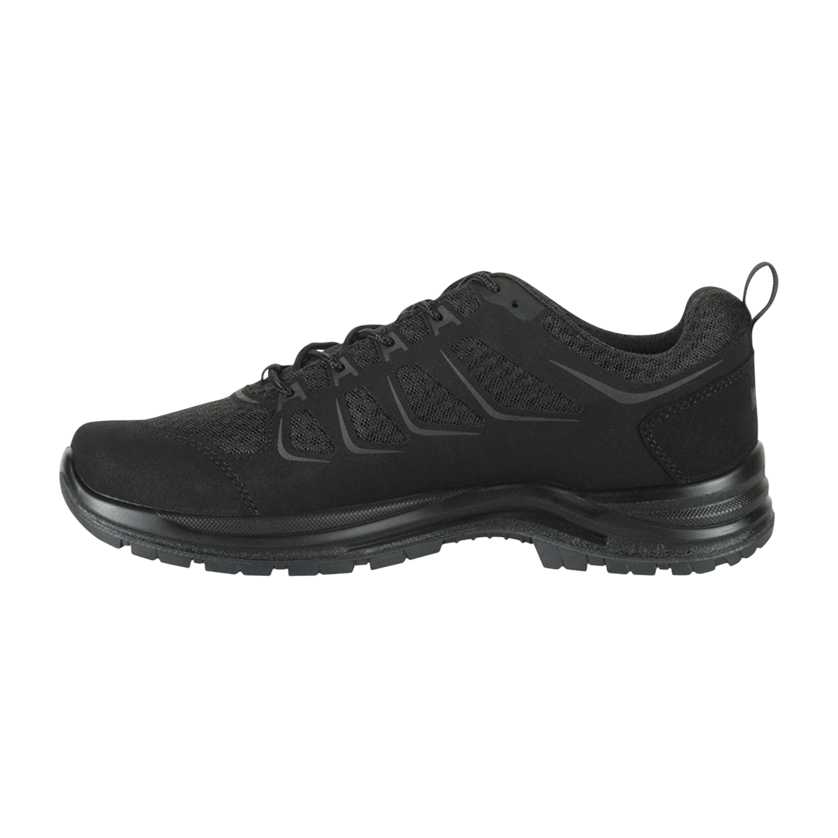 M-Tac Tactical Sneakers IVA mustana – kevyet ja hengittävät, hengittävä mesh ja vahvistettu kärki, sopii arkeen ja ulkoiluun.