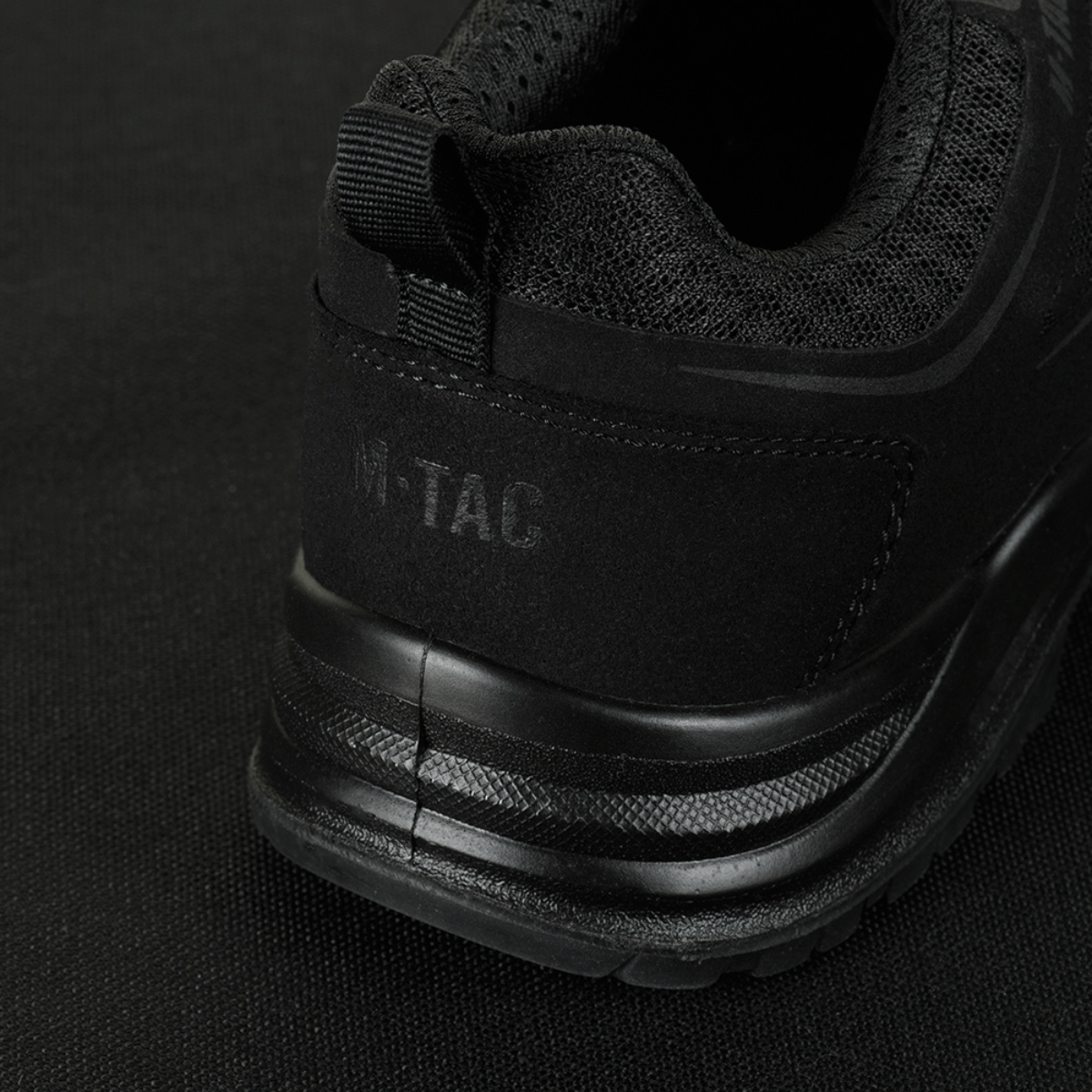 M-Tac Tactical Sneakers IVA – vahvistettu kantapää kestävyyttä ja mukavuutta varten trekkingissä ja ulkoilussa.