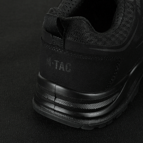 M-Tac Tactical Sneakers IVA – vahvistettu kantapää kestävyyttä ja mukavuutta varten trekkingissä ja ulkoilussa.