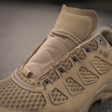 M-Tac Tactical Sneakers IVA beigena, hengittävä verkko ja vahvistettu kärki vaellukseen ja ulkoiluun.