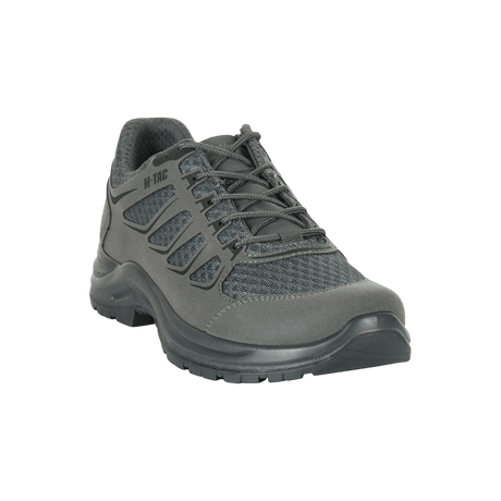 M-Tac Tactical Sneakers IVA - kevyet, tuulettuvat ja kulutusta kestävät kengät vaellukseen ja arkeen, vahvistettu kärki ja hengittävä verkko.