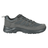 M-Tac Tactical Sneakers IVA harmaana, kevyet ja kulutusta kestävät hengittävällä verkolla ja vahvistetulla kärjellä vaellukseen ja ulkoiluun.