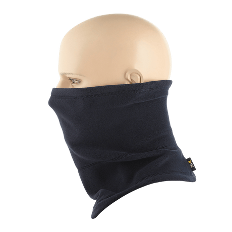 M-Tac Polartec Anatomic Tube Scarf käytettynä kasvomaskina, valmistettu Polartec® Micro Series -fleecestä, suojaa kylmältä ja tuulelta.