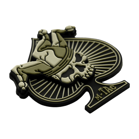 M-Tac Ace of Spades 3D PVC Patch sotilastyyliin, tukeva ja sopii vaatteisiin tai varusteisiin Velcro-kiinnityksellä, sopiva ulkoilmakäyttöön.