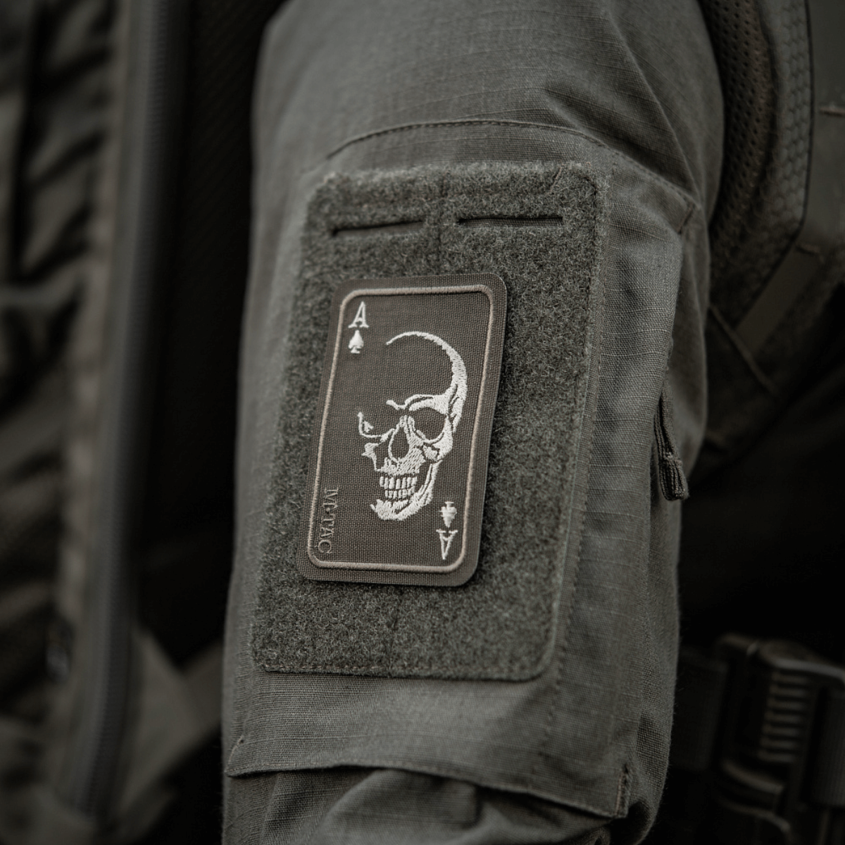 M-Tac Patch Face of War (Broderi) takissa, kallon kirjailu pataässässä, innoittunut Vietnamin sodasta, Cordura 500D, kiinnitys Velcro.