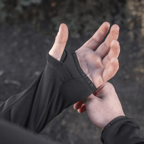 Yksityiskohta hihasta M-Tac Polartec Sport -fleecatakissa peukalonreiällä, käytännöllinen muotoilu.