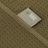 Lähikuva M-Tac Athletic Tactical Gen.II T-shirtistä – kankaan ja saumojen yksityiskohdat.