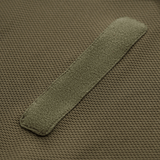 Lähikuva M-Tac Polo Elite Tactical Coolmaxista hengittävällä Coolmax®-materiaalilla ja anti-staattisella langalla.