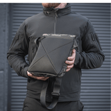 M-Tac Konvert Taske Elite tablettimalli, säädettävä olkahihna, Cordura-materiaalista.