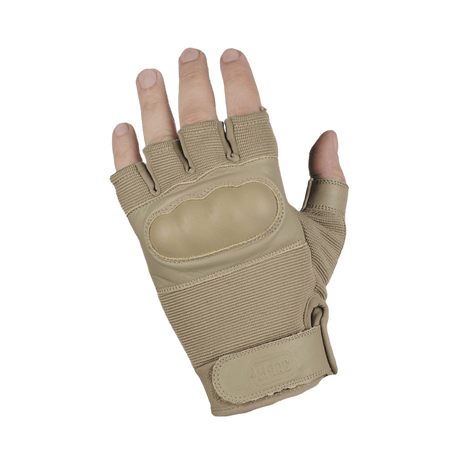 M-Tac sormiottomat hanskat Assault Tactical Mk.4 aidosta nahasta vahvistetulla kämmenellä ja säädettävällä velcro-kiinnityksellä mukavaan istuvuuteen.