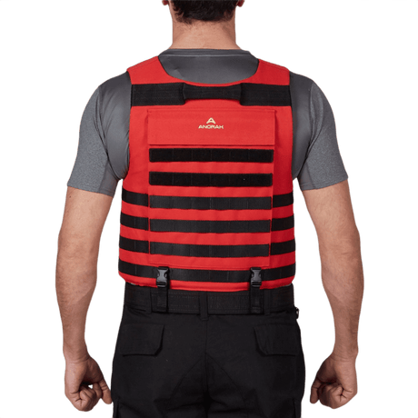 Punainen Anorak Instructor I Cover ergonomisella muotoilulla ja PALS webbingillä, ihanteellinen poliisille ja sotilaalliselle käytölle; fokus toiminnallisuudessa.