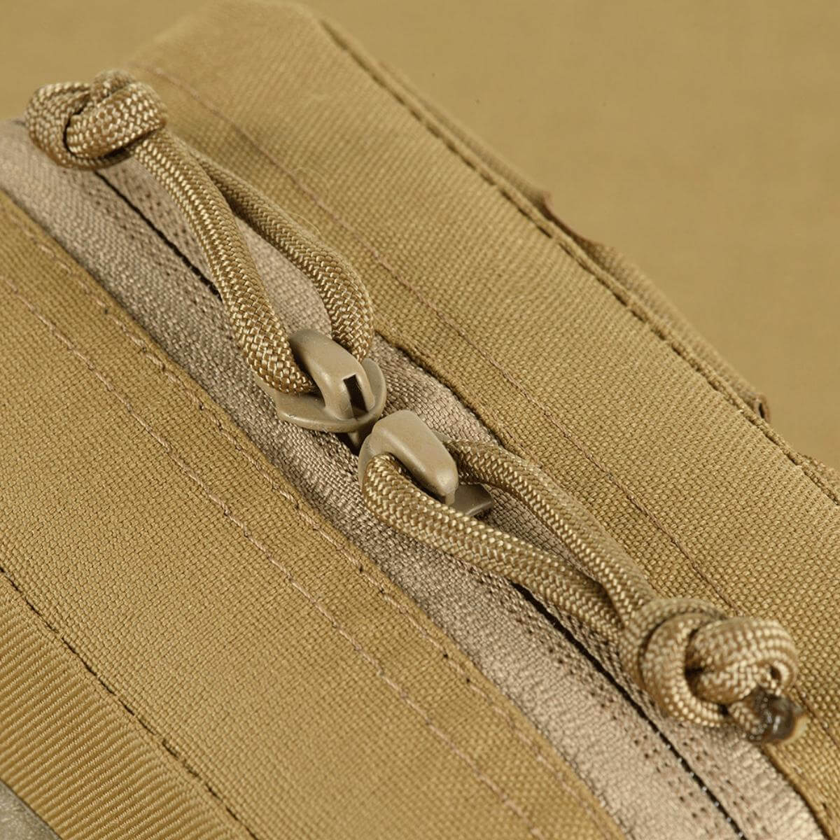 M-Tac Utility Taske Elite Small, kestävä materiaali, kaksoisvetoketju ja vahvistettu ommel, galleria-asento 1.