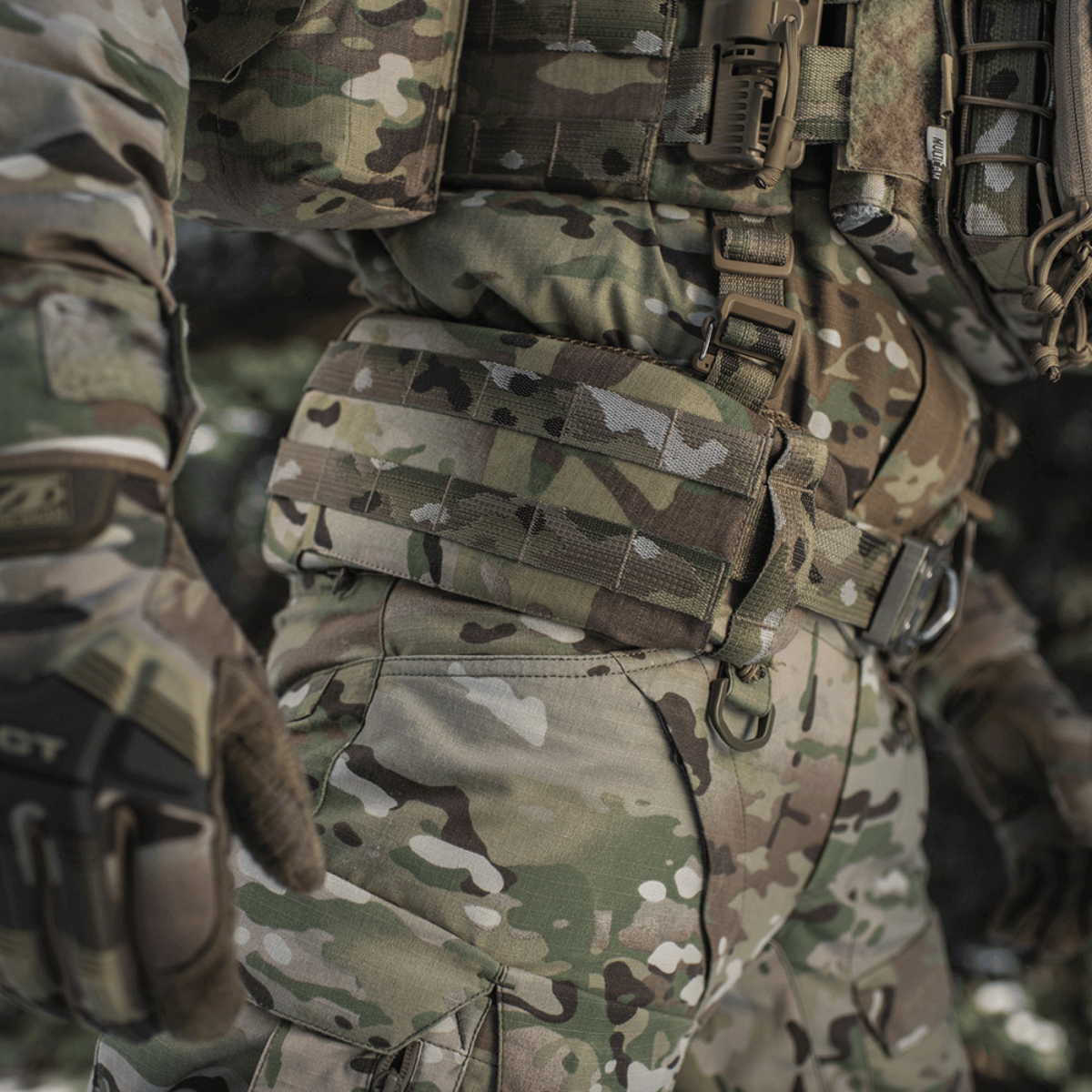 M-Tac taisteluvyö ARMOR Tegris D-Ring Cobra käytössä, multicam-kuosi, valmistettu Cordura 500D:stä, sopii taktisiin tehtäviin.
