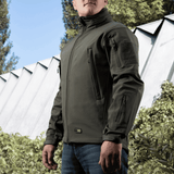 M-Tac Soft Shell Jakke ulkokäyttöön, kevyt ja tuulenpitävä, fleecevuori lämmittämään, ihanteellinen huonoon säähän.