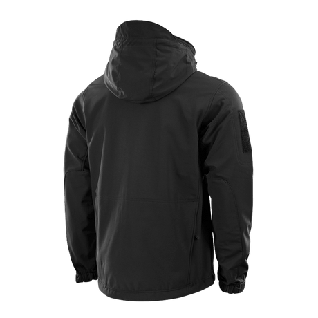 M-Tac Soft Shell -takki mustana polyuretaanikalvolla, takaa kuvattuna fleece-vuorella ja sääsuojalla, sopii ulkoiluun.