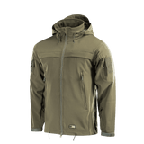 M-Tac Soft Shell Police Jakke oliivinvihreänä, suunniteltu säädettävällä hupulla ja tunnistepaneeleilla poliisikäyttöön.