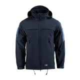 M-Tac Soft Shell Police Jakke säädettävällä hupulla ja fleecevuorella, suunniteltu tuulen- ja säänkestävyyteen piilotetuilla tunnistepaneeleilla.