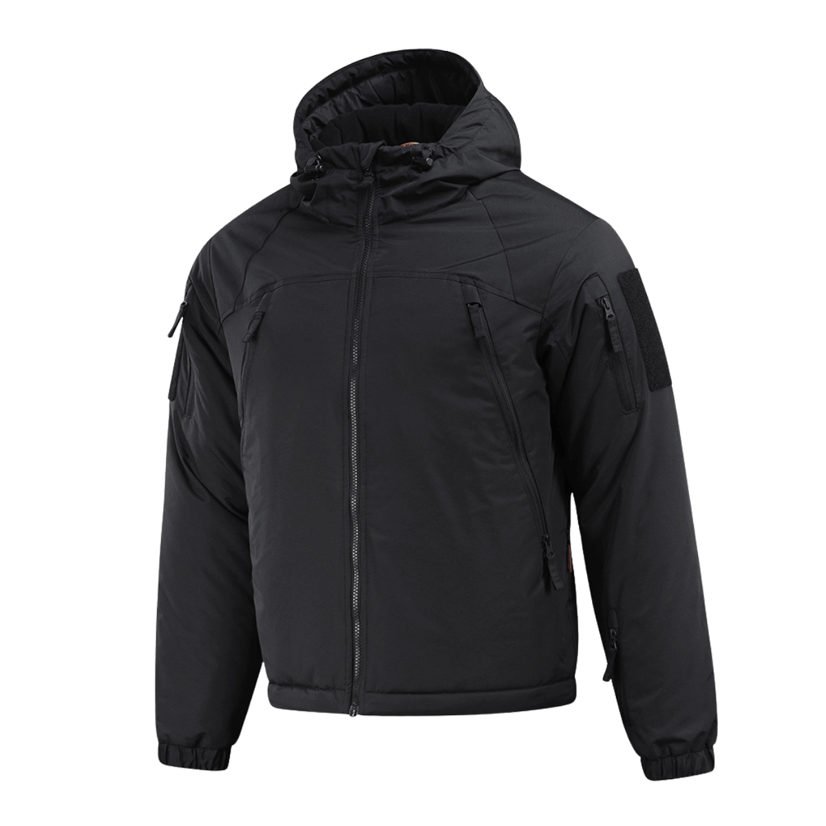 Musta M-Tac Alpha Gen.III Pro -talvitakki, vettä hylkivää nylonia ja G-Loft-eristettä, sopii äärimmäisiin olosuhteisiin, mukavuus jopa -20°C.