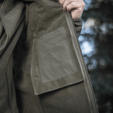 Yksityiskohta M-Tac Soft Shell Jakke med Lineristä näyttää irrotettavan fleecenvuoren ja vetoketjun.