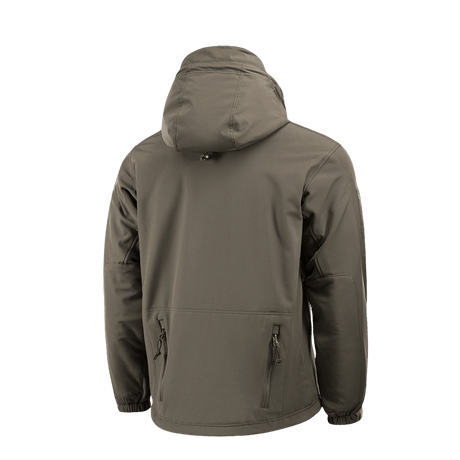 M-Tac Soft Shell Jakke med Liner takaa, näyttää hupun ja vetoketjutaskut, valmistettu sääsuojamateriaalista ja irrotettavalla fleecellä.