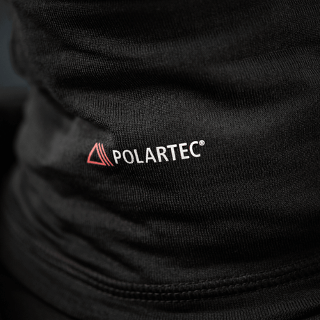 M-Tac Tube Scarf Polartec Power Grid, musta kauluri Polartec-logolla, ihanteellinen lämmöneristykseen ja suojaukseen kylmää vastaan.