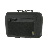 M-Tac Admin Pouch Large Elite Gen.II Cordura 500D:stä AquaGuard-vetoketjulla tablettien, asiakirjojen ja pienten tavaroiden säilytykseen.