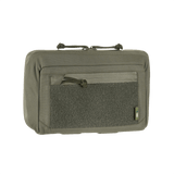 M-Tac Admin Pouch Large Elite Gen.II Cordura 500D:stä AquaGuard-vetoketjulla ja Velcrolla modulaarisille lisävarusteille; sopii tabletille ja pienten tavaroiden säilytykseen.
