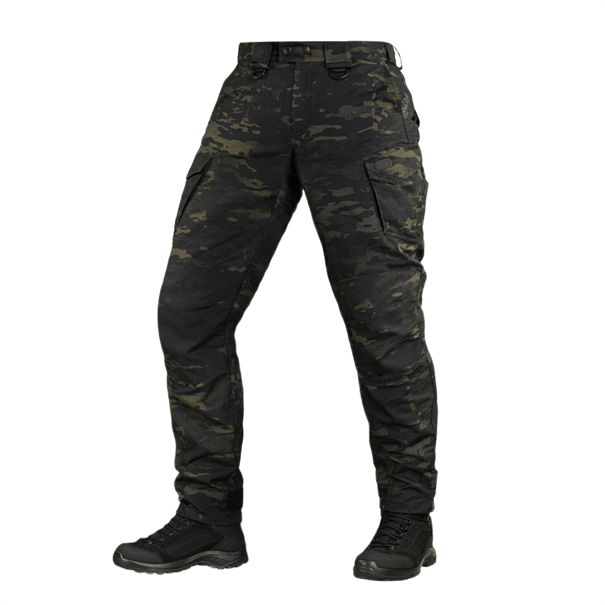M-Tac Aggressor Elite Nyco Extreme housut Black Multicam®-kuosissa, suunniteltu taktiseen käyttöön ja ulkoiluun.