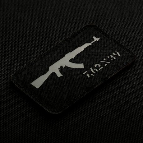 M-Tac AKM 7,62x39 Laser Cut Patch, Velcro, Cordura 500D, AKM-aseen symboli, suunniteltu taktiseen käyttöön.