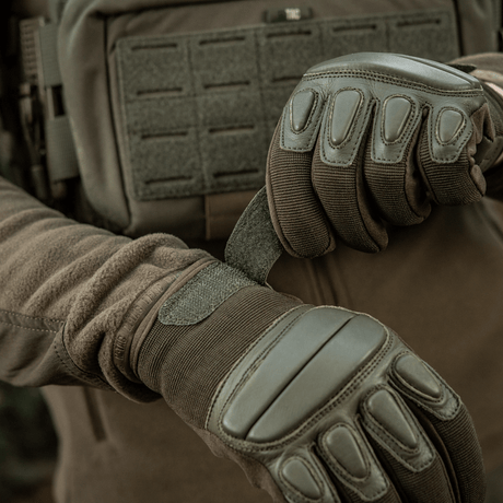 M-Tac Assault Tactical Mk.2 iskunvaimentavilla inserteillä ja säädettävällä tarralla, mukavuutta ja maksimaalista suojaa.