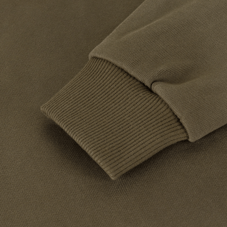 Lähikuva joustavasta hihansuutuksesta M-Tac Cotton Raglan Hard Hoodiessa, mukava ja lämmin fleece-vuori, sopii syksyyn ja talveen.