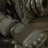 M-Tac Assault Tactical Mk.4, nahavahvistettu kämmen ja säädettävä velcro turvalliseen, mukavaan otteeseen.