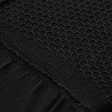 M-Tac Hexagon Sports Underbukser lähikuva, yksityiskohtainen tekstuuri ja muotoilu mustassa materiaalissa.