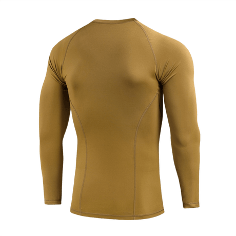 M-Tac Level I Polartec Thermal Shirt ruskeassa värissä, lämmönsäätelyä tarjoava aluspaita Power Dry® -materiaalista, anatominen istuvuus ja litteät saumat.