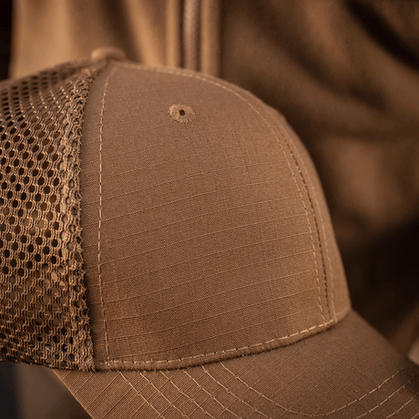 M-Tac Mesh Flex Ripstop Baseball Cap hengittävällä meshillä ja säädettävällä tarralla mukavuuteen ja tyyliin ulkona.