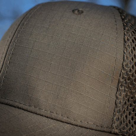 M-Tac Mesh Flex Ripstop Baseball Cap ripstop-etuosalla ja mesh-paneeleilla optimaaliseen ilmanvaihtoon ja mukavuuteen ulkokäytössä.