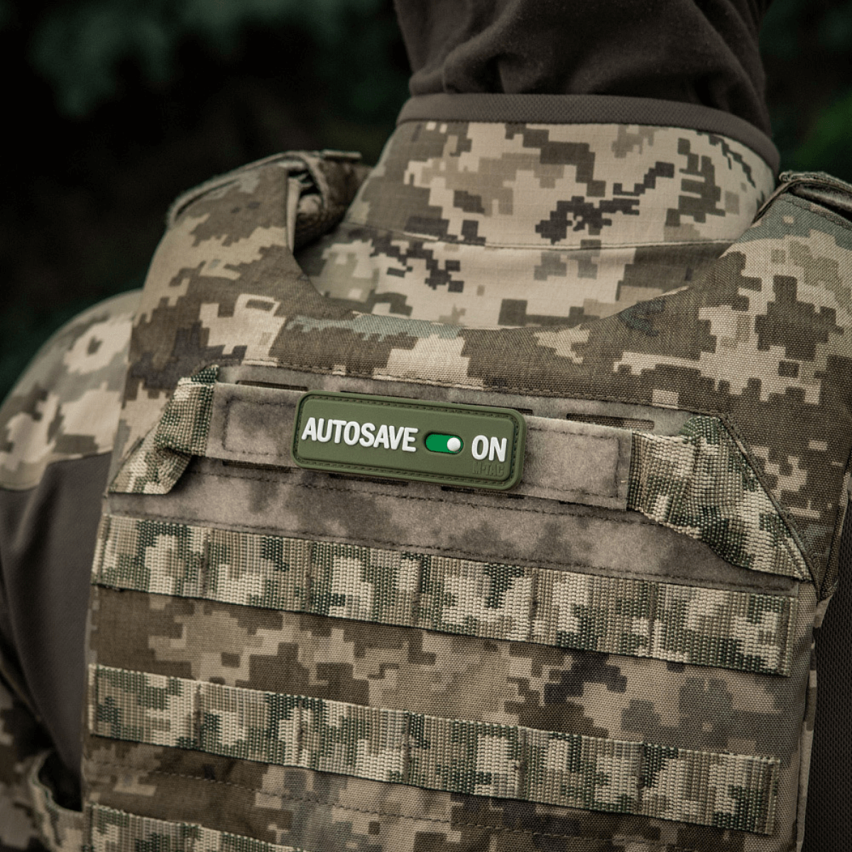 M-Tac Patch Autosave PVC sotilasliivissä maastokuvioinnilla, 3D-morale-patch Velcro-takapuolella helppoon kiinnitykseen.
