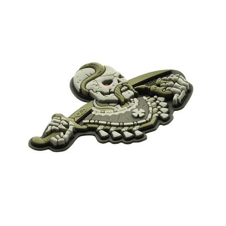 M-Tac Patch You Only Die Once 3D PVC, hiha-tarra 3D PVC-materiaalista, krokotiilikuviolla, kiinnitys Velcrolla taktiseen varustukseen.