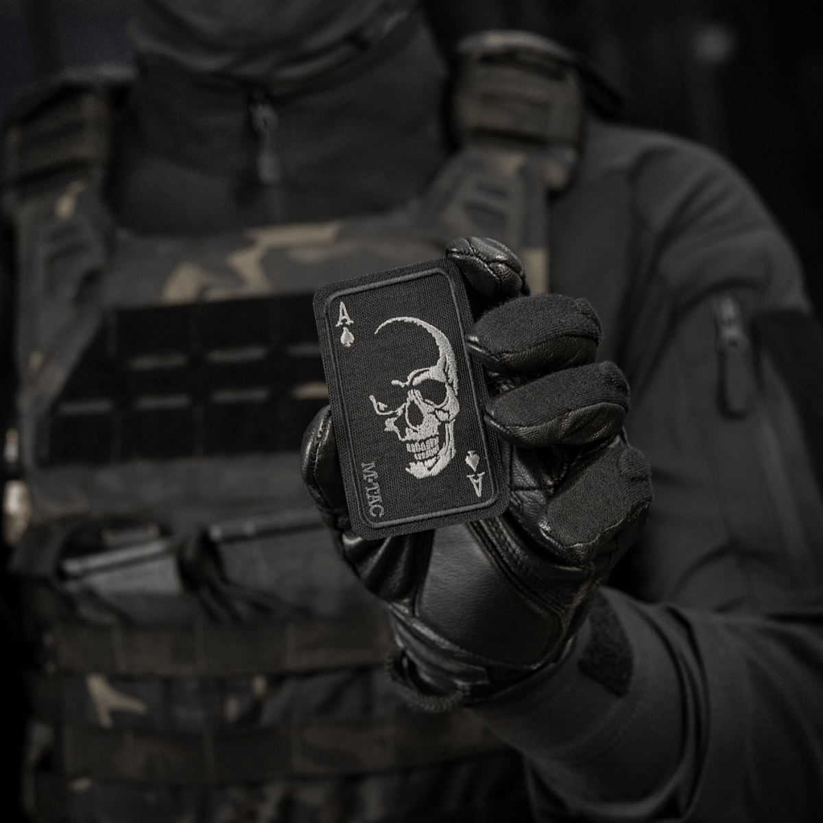 M-Tac Patch Face of War (kirjonta) Cordura 500d, Vietnamin sodan kalloaihe, kiinnitetty Velcrolla, en sotilaalle.