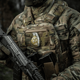 M-Tac Patch M67 Kranaatti 3D PVC taktisessa liivissä Velcro-kiinnityksellä, emoji-kranaatin kuva ja "Born to Kill" -huumori.