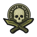M-Tac Patch No Knife – No Life 3d PVC taktinen morale-tarra pääkallon ja veitsien kuvalla, velcro-takana, 50x50 mm
