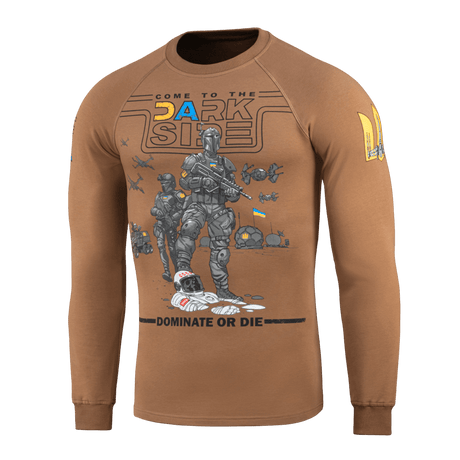 M-Tac Raglan T-Shirt UA Side sotilasaiheella ja tekstillä 'Come to the Dark Side'. 95% puuvillaa, 5% elastaania.
