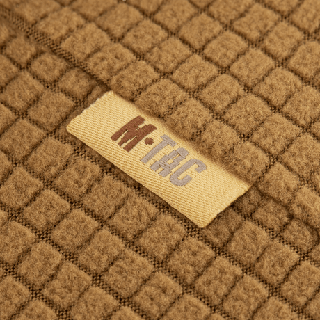 Lähikuva M-Tac Rip-Stop Fleece Hjelmlineristä, miellyttävä ja lämmin, sopii kylmiin olosuhteisiin