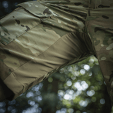 M-Tac Shorts STURM Gen.II Nyco Extreme, taktiset camouflage-shortsit ulkoiluun, 4-suuntaista stretchiä ja vahvistuksia, luonnossa
