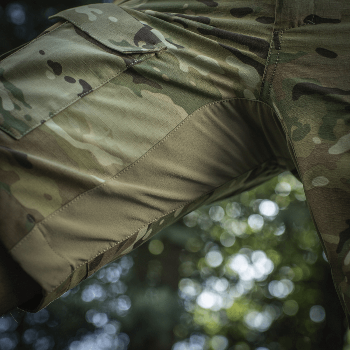 M-Tac Shorts STURM Gen.II Nyco Extreme, taktiset camouflage-shortsit ulkoiluun, 4-suuntaista stretchiä ja vahvistuksia, luonnossa